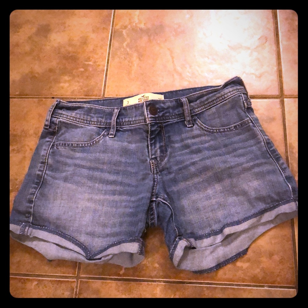 Hollister mid thigh shorts